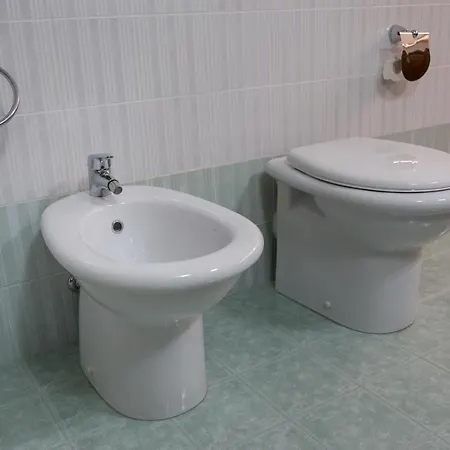 Domus Castrum Villarum 住宿加早餐酒店 卡斯特罗维拉里