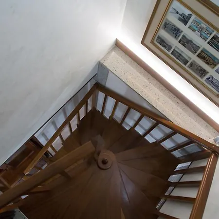 Domus Castrum Villarum Bed & Breakfast *