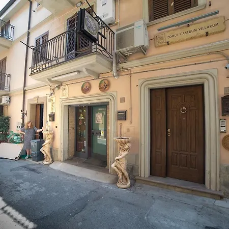 Domus Castrum Villarum 住宿加早餐酒店